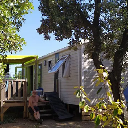 Mobil-home 3 Pieces Avec Terrasse A - Api-1-52-1150 * Laurens
